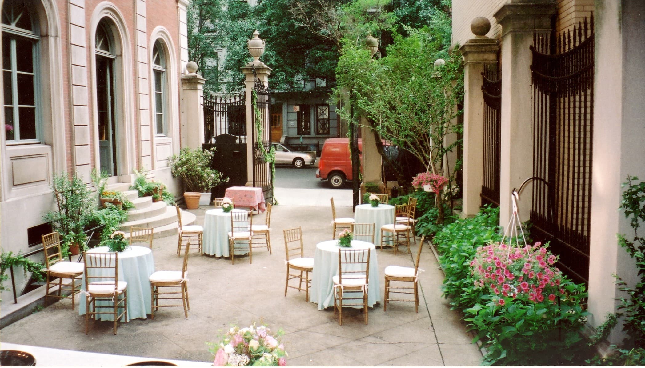 Preferred Vendors - House of the Redeemer